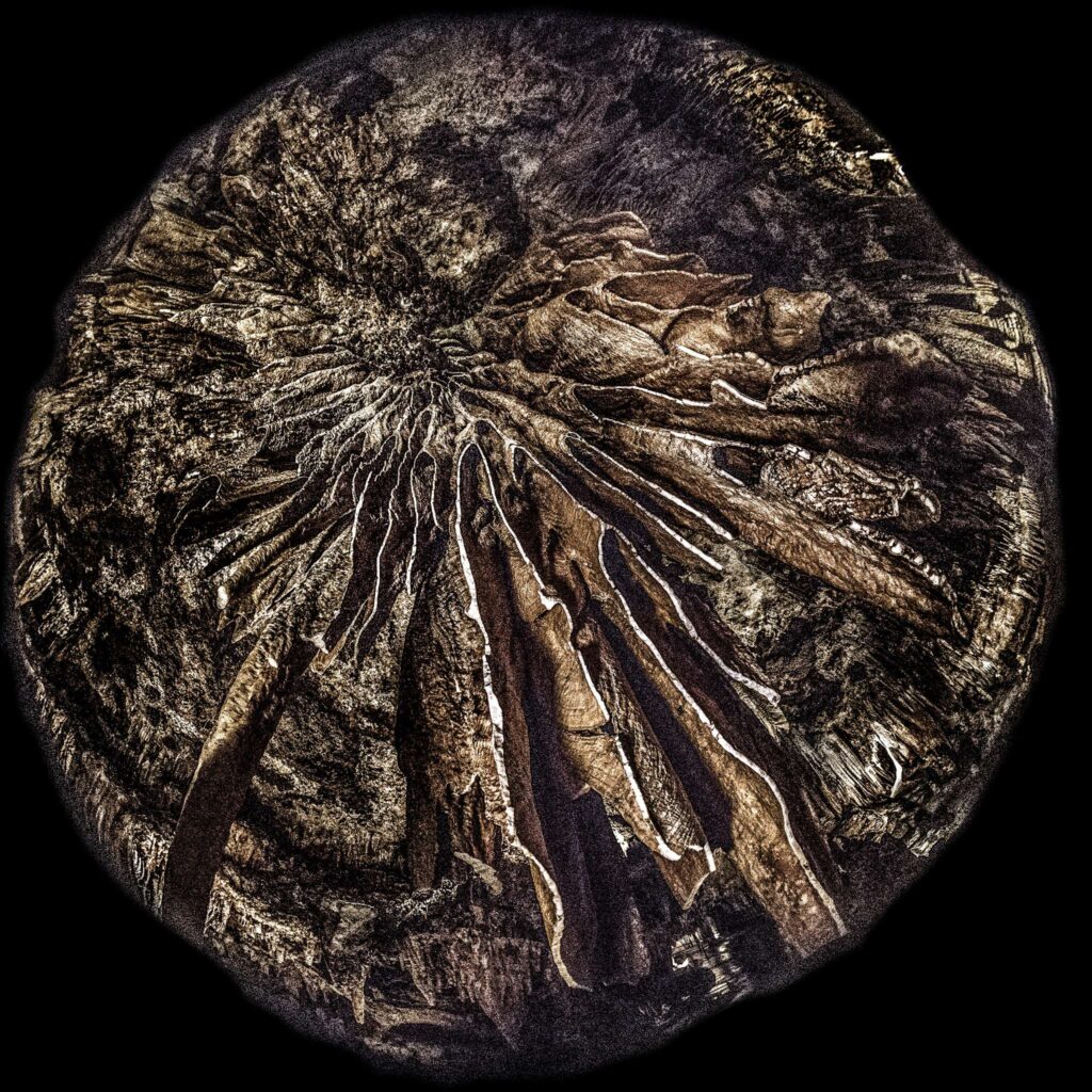 5.Anthropocene_Ruins.7.RAdiating_Walls.8x8